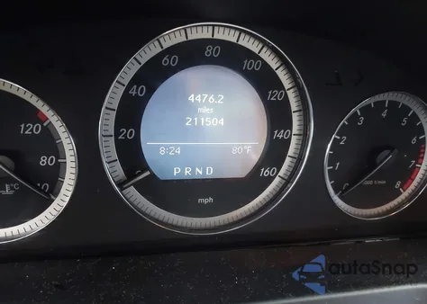 2009 Mercedes-Benz C 300 Luxury/Sport z USA, uszkodzony, nr VIN WDDGF54X29R046428